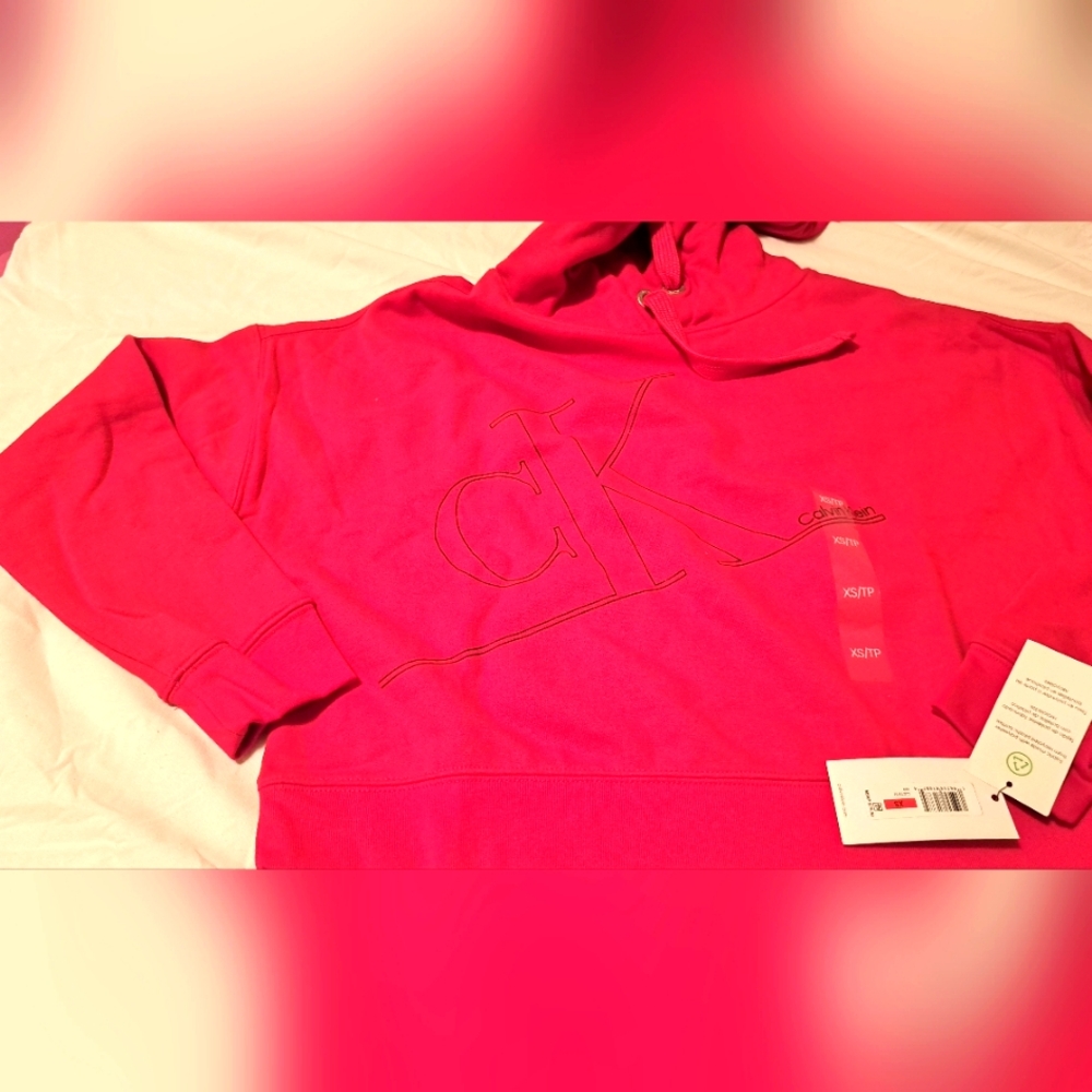 NWT Calvin Klein sweatshirt